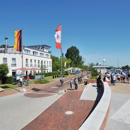 Hafenhotel Pommernyacht Ueckermünde Екстериор снимка