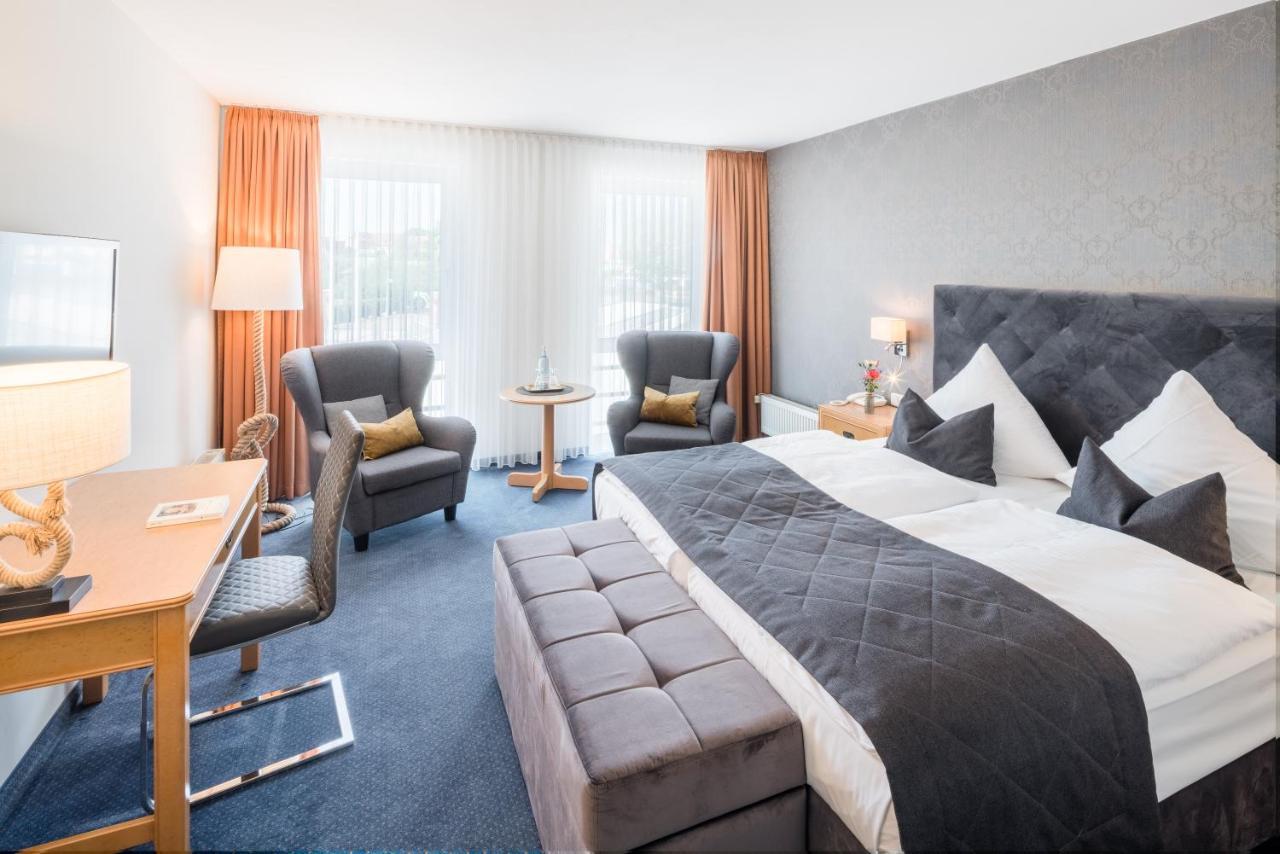 Hafenhotel Pommernyacht Ueckermünde Екстериор снимка