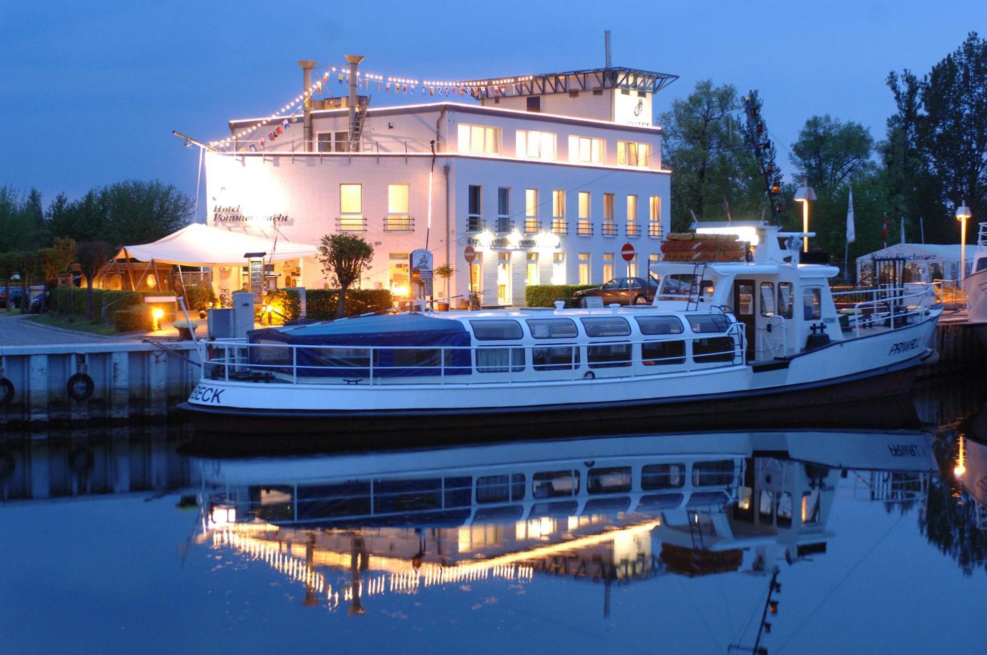 Hafenhotel Pommernyacht Ueckermünde Екстериор снимка